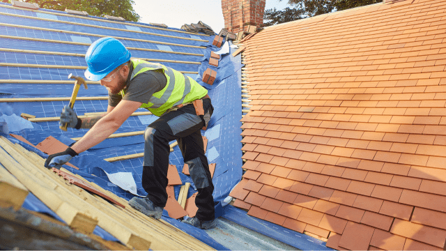 Impermeabilización de Tejados en Madrid: Métodos, Precios y Beneficios 4 IMPERMEABNILIZACIÓN DE TEJADO DE TEJAS