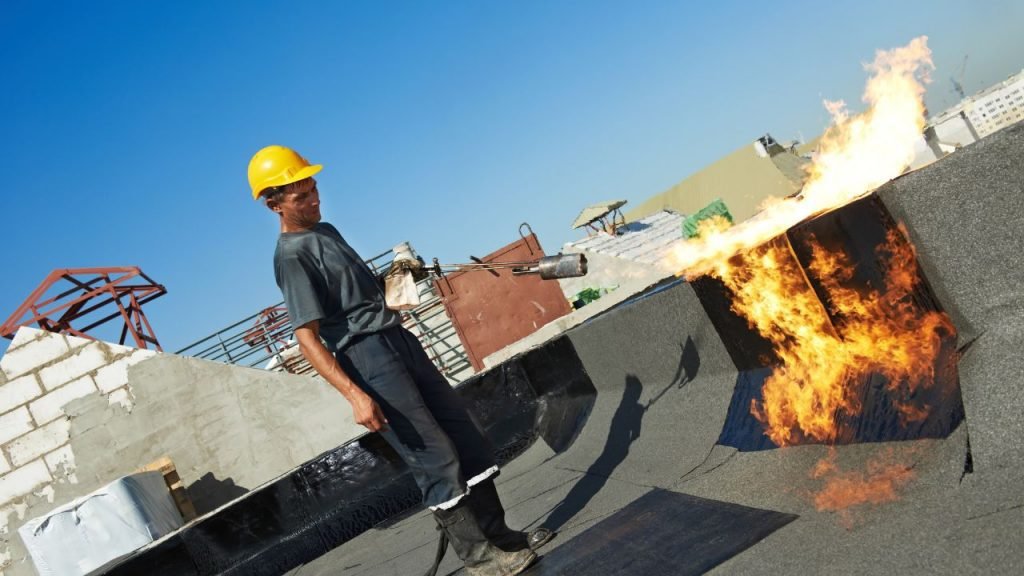 Reparación de tejados en Madrid: Guía completa para cuidar tu hogar (sin sobresaltos) 1 REPARACIÓN DE TEJADOS EN MADRID