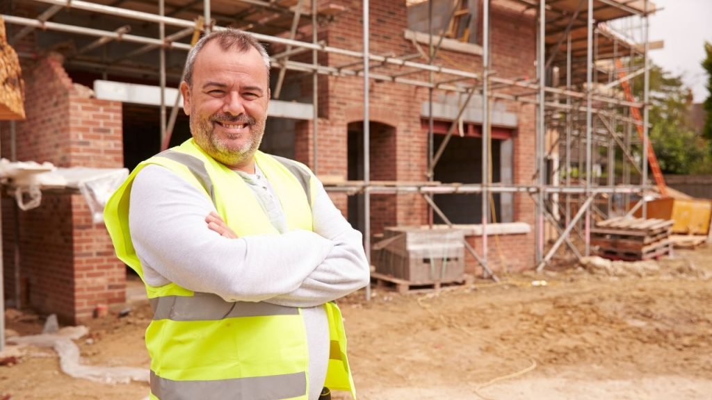 Guía de Precio de Reformas Integrales en España - 2025 3 precio de reformas integrales - albañil