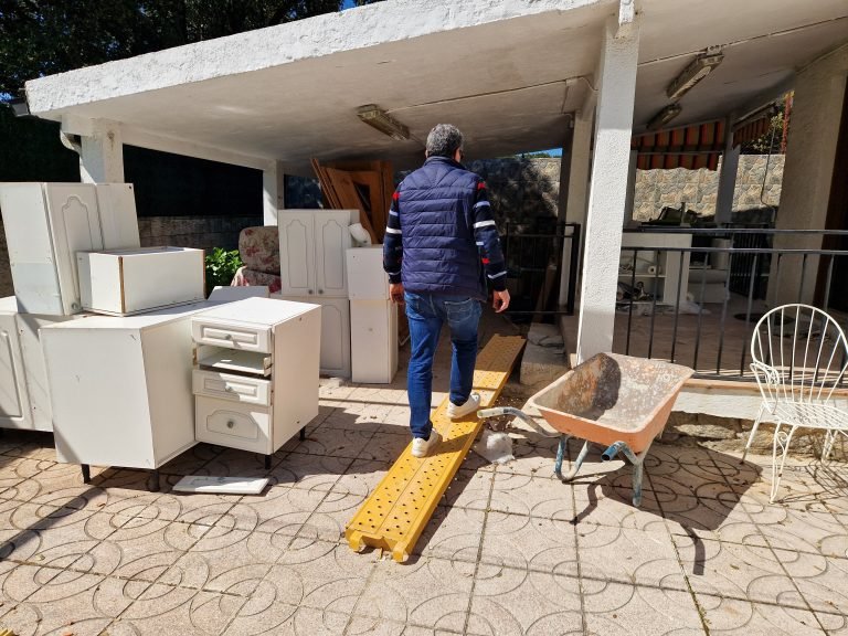 Proyectos y Obras 23 Proyecto de reforma integral de chalet en Guadarrama