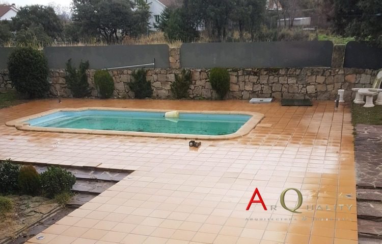 Inicio 32 Reacondicionamiento de Playa de Piscina y Reparación de Vaso en Becerril de la Sierra