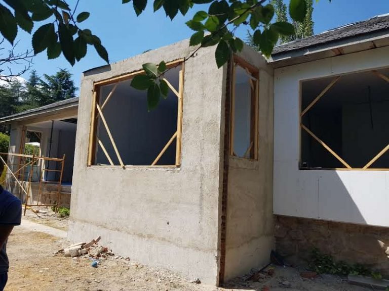 Inicio 35 Reforma y Ampliación de Chalet con Aerotermia y Suelo Radiante en El Boalo