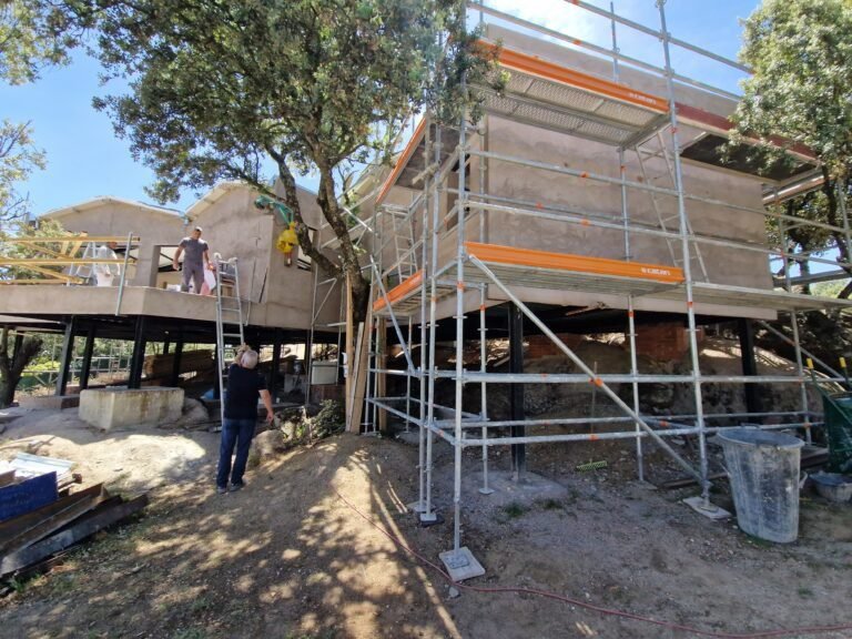 Construcción de chalet de obra nueva sobre roca de granito en El Escorial
